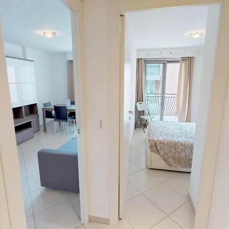 Appartement 31wb - Beau 2p 4e Etage Avec Parking En Sous-sol *